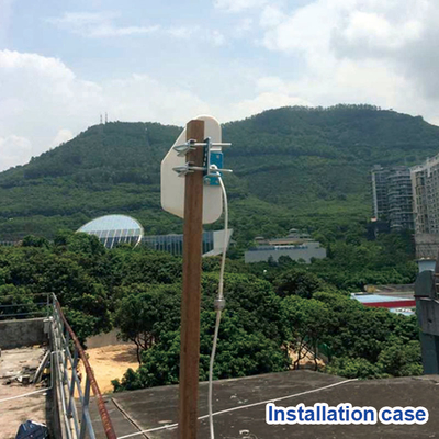 Log exterior da antena do ganho 10dBi do comprimento 33cm LP de Whilte periódico